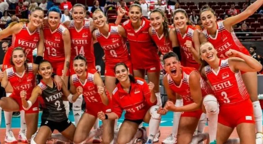 SULTANLAR DOMİNİK'E GALİP: 3-2