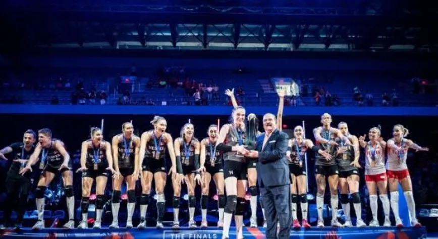 SULTANLAR DÜNYANIN 1 NUMARASI...