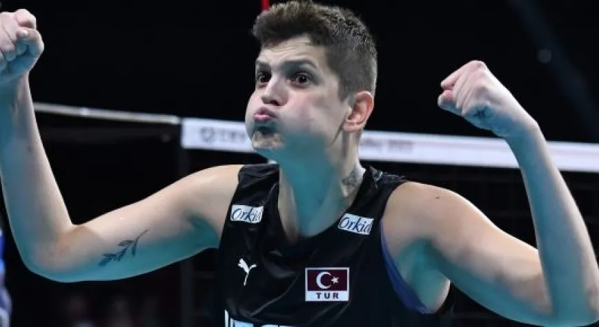 SULTANLAR EZDİ GEÇTİ...