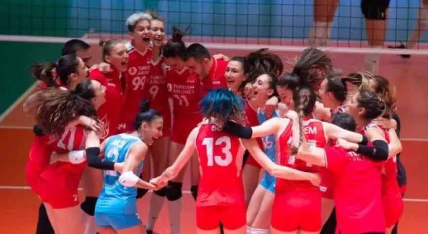 SULTANLAR FİNALDE....