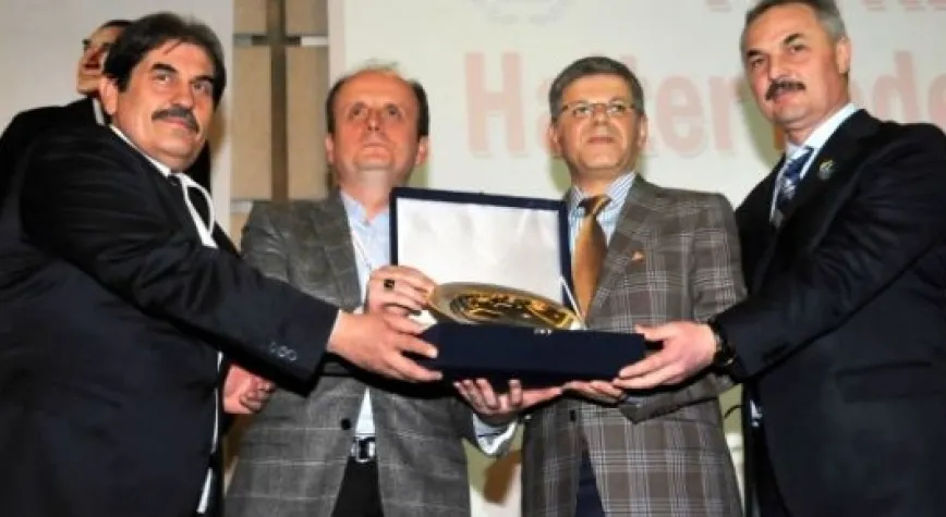 TAŞPINAR HALTERİN YENİ BAŞKANI!..