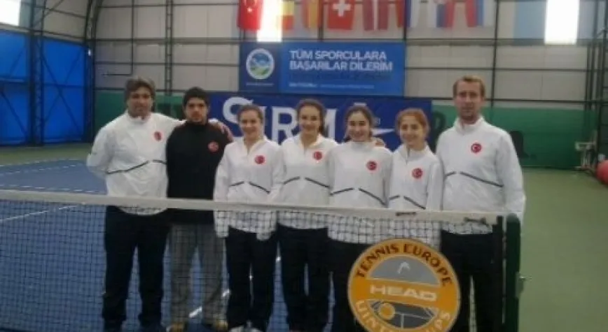 TENİSTE 14 YAŞ KIŞ KUPASI!