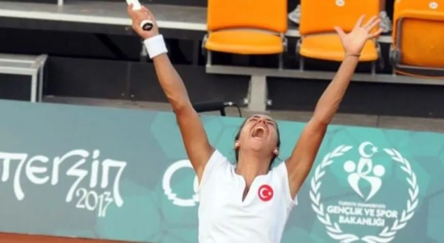 TENİS'TE ÇAĞLA'DAN TARİHİ BAŞARI...