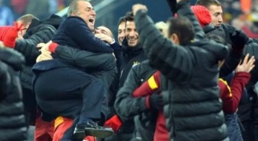 TERİM SEVİNÇTEN UÇUYOR!