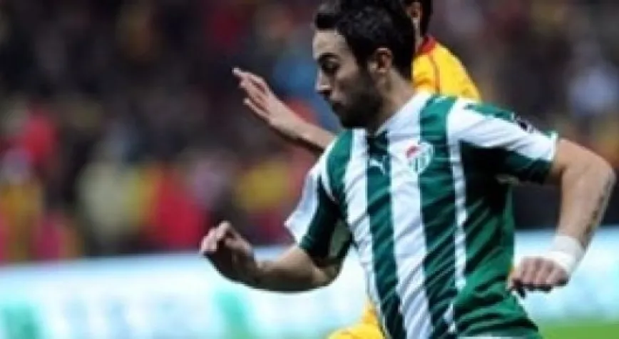 TİMSAH YARALI DÖNÜYOR!