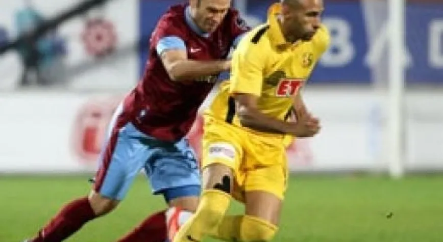 TRABZONSPOR EVİNDE DAĞILDI:  0- 3