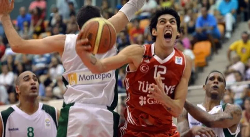 TÜRKİYE PORTEKİZ'E DEPLASMANDA GALİP: 79- 69