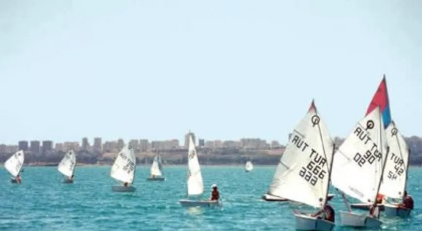 WINDSURF YARIŞLARINDA HEYECAN!..