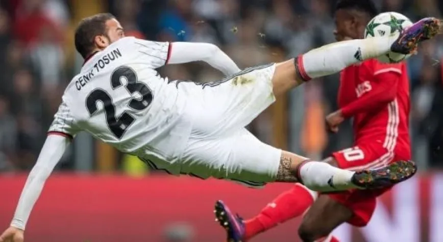 YÜKSEK TEMPOLU MAÇTA SKOR:2-2