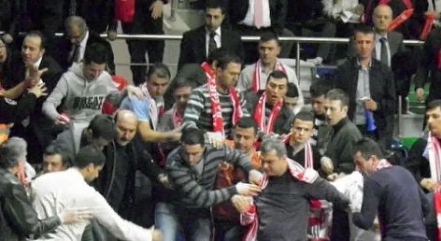 YUSUF YALKIN SPORDA ŞİDDETİ YAZDI!