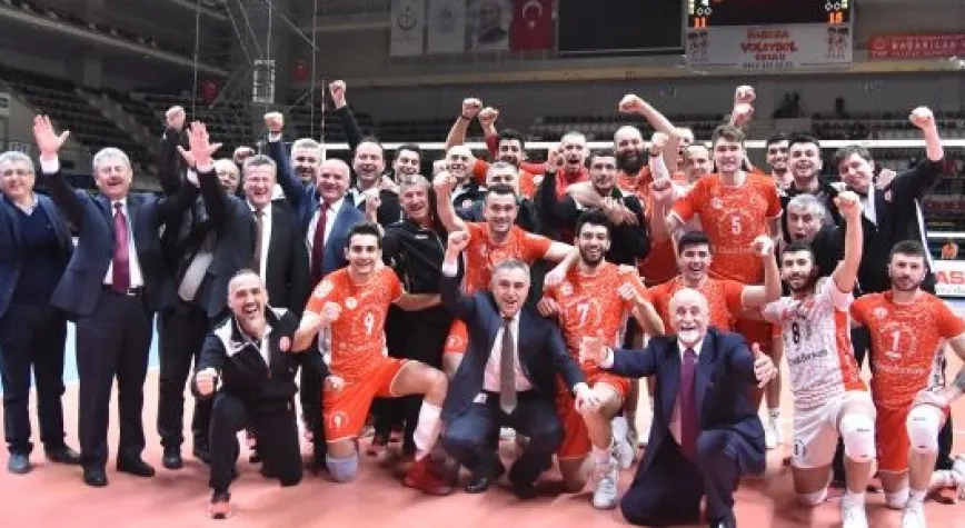 ZİRAAT BANKASI FİNALDE!